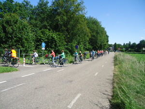 De fietstocht, Akros basketballkamp
